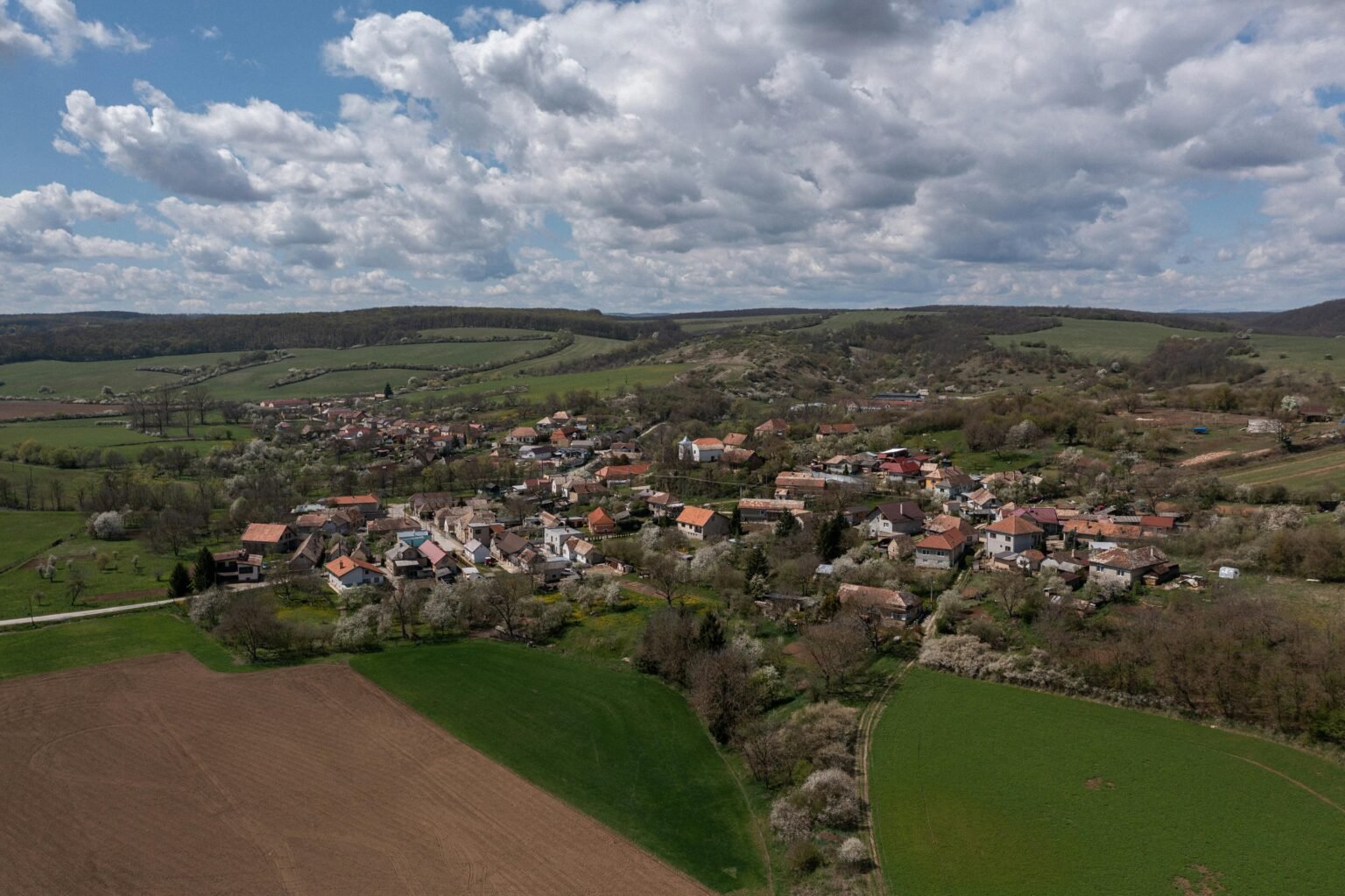 Where to Stay in Hollókő (First-Time Visitor Guide)