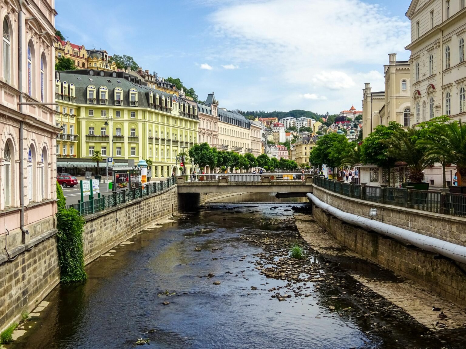 Where to Stay in Karlovy Vary (Best Areas + Hotels for First-Time Visitors)