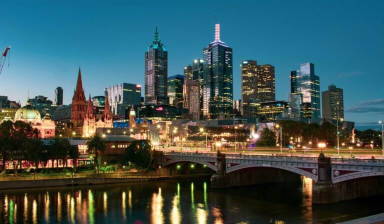 Where to Stay in Melbourne (First-Time Visitor Guide)