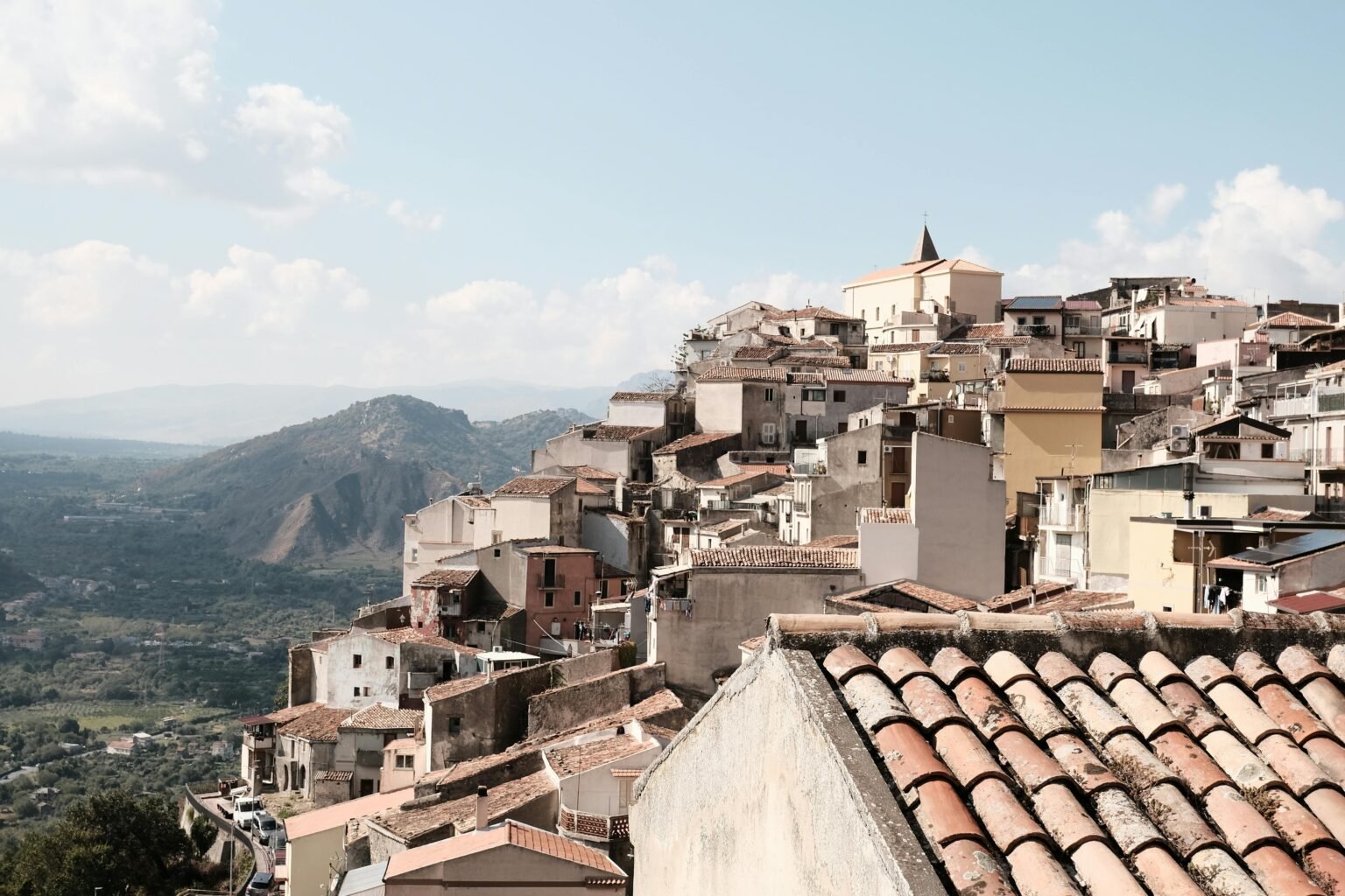 Where to Stay in Motta Camastra (First-Time Visitor Guide)