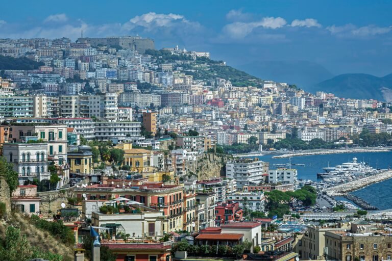 Where to Stay in Naples (First-Time Visitor Guide)