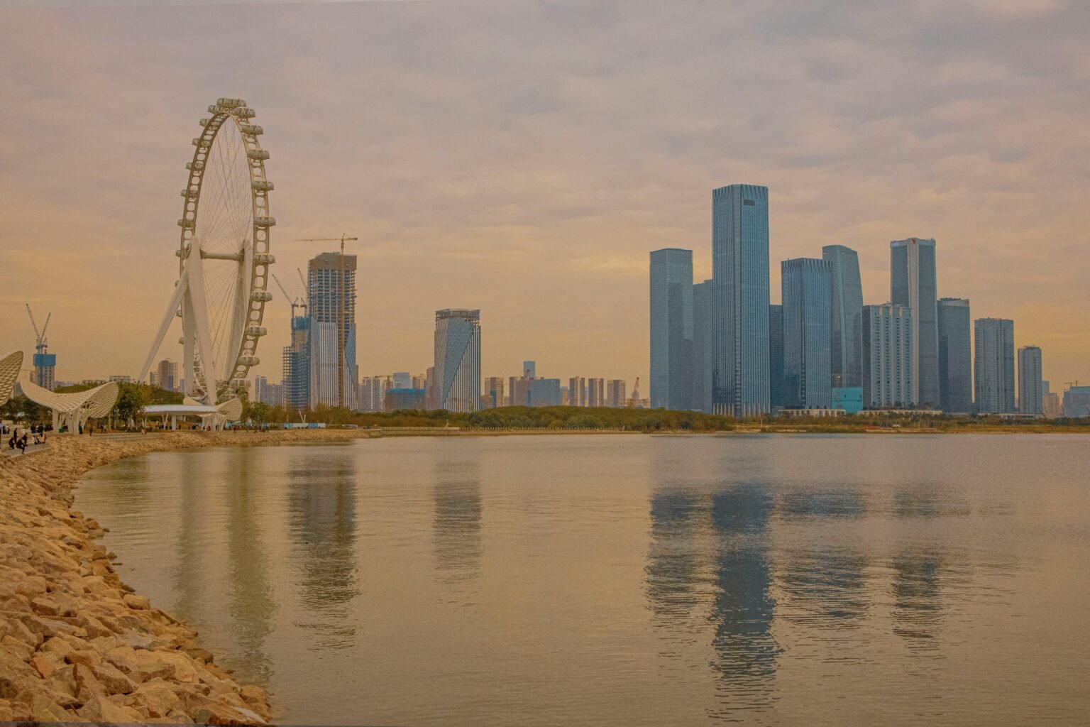 Where to Stay in Shenzhen (First-Time Visitor Guide)