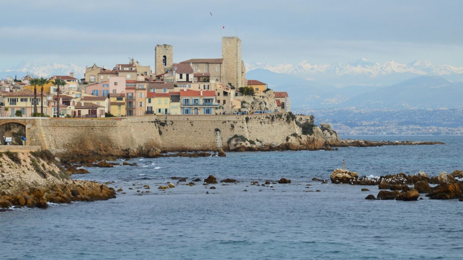 Best Hotels in Antibes: Top Places to Stay by Neighborhood